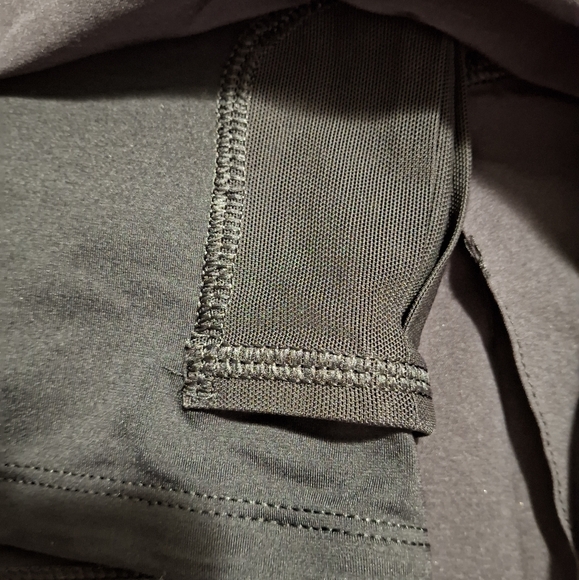 Women's lululemon athletica Black Skort Size 10. - Picture 5 of 7